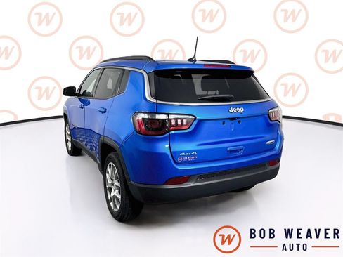 Used 2022 Jeep Compass Latitude w/ Sun and Sound Group AWD/4WD image 6