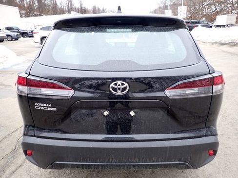 Used 2026 Toyota Corolla Cross L image 4