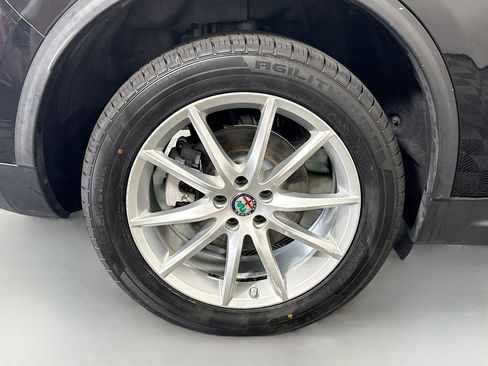 Used 2018 Alfa Romeo Stelvio Ti AWD/4WD image 33