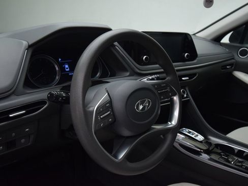 Used 2023 Hyundai Sonata SE w/ Cargo Package FWD image 16