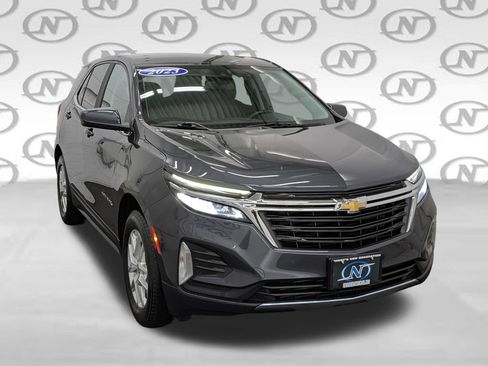 Used 2023 Chevrolet Equinox LT AWD/4WD image 16