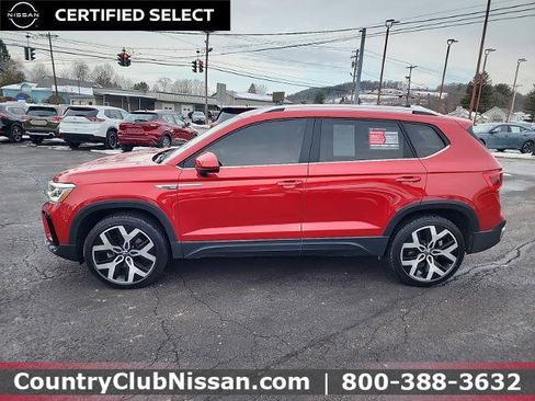 Used 2022 Volkswagen Taos SEL image 5