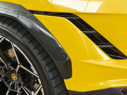 Used 2024 Lamborghini Urus Performante AWD/4WD image 73