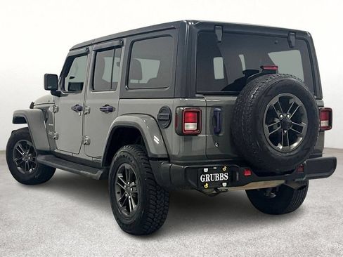Used 2020 Jeep Wrangler Unlimited Sahara AWD/4WD image 11