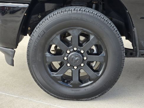 Used 2022 RAM 3500 Big Horn w/ Night Edition AWD/4WD image 14