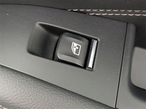 Used 2021 BMW X5 xDrive40i w/ M Sport Package image 38