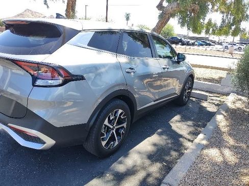 Certified 2024 Kia Sportage EX FWD image 3