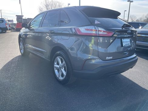 Used 2021 Ford Edge SE w/ Cargo Accessory Package image 11