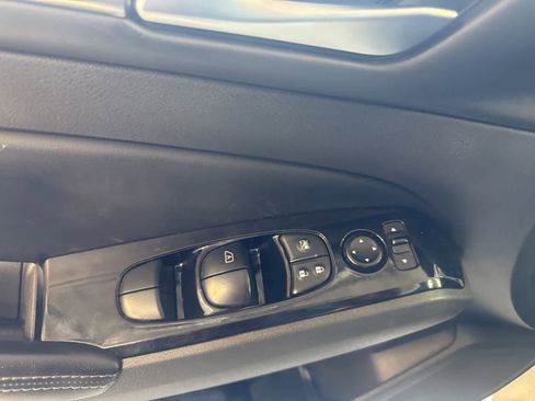 Used 2023 Nissan Altima 2.5 SV image 19