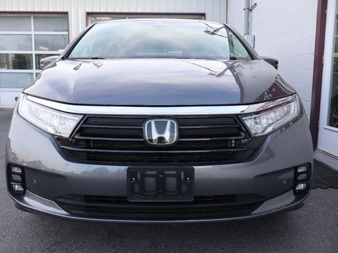 Used 2023 Honda Odyssey Touring image 2