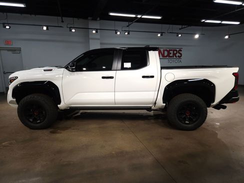 New 2026 Toyota Tacoma TRD Pro AWD/4WD image 4