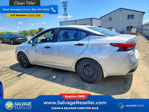 Used 2021 Nissan Versa S FWD image 3