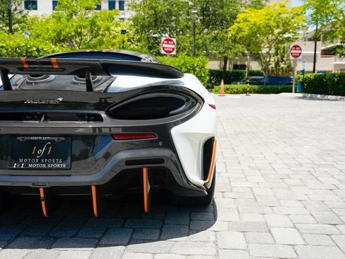 Used 2019 McLaren 600LT RWD image 26