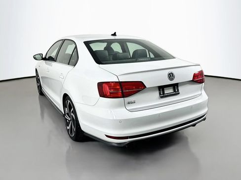 Used 2017 Volkswagen Jetta GLI FWD image 7