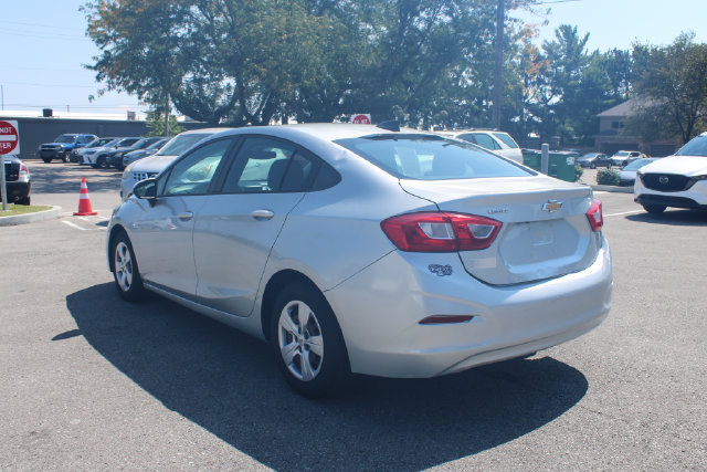 Used 2016 Chevrolet Cruze LS FWD image 35
