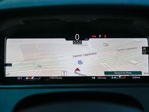 Used 2025 Land Rover Range Rover Velar S image 25