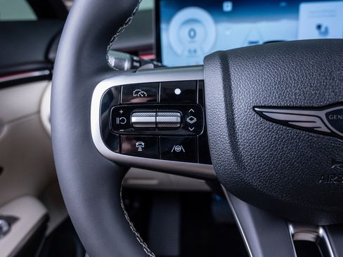 New 2026 Genesis GV70 2.5T Advanced image 21