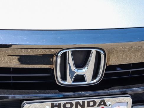 Used 2021 Honda Accord Sport image 4