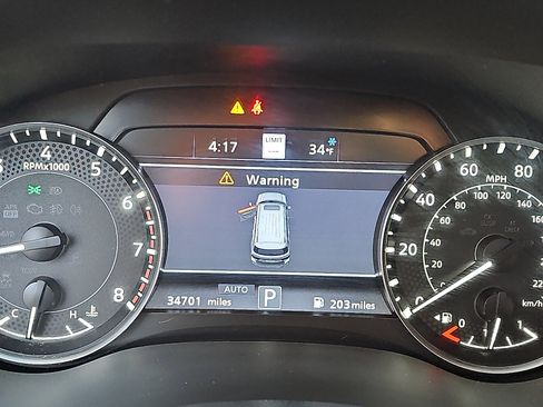 Certified 2022 Nissan Armada Platinum w/ Captain's Chairs Package image 25