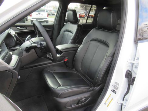 New 2025 Jeep Grand Cherokee Limited w/ Trailer Tow Package image 19