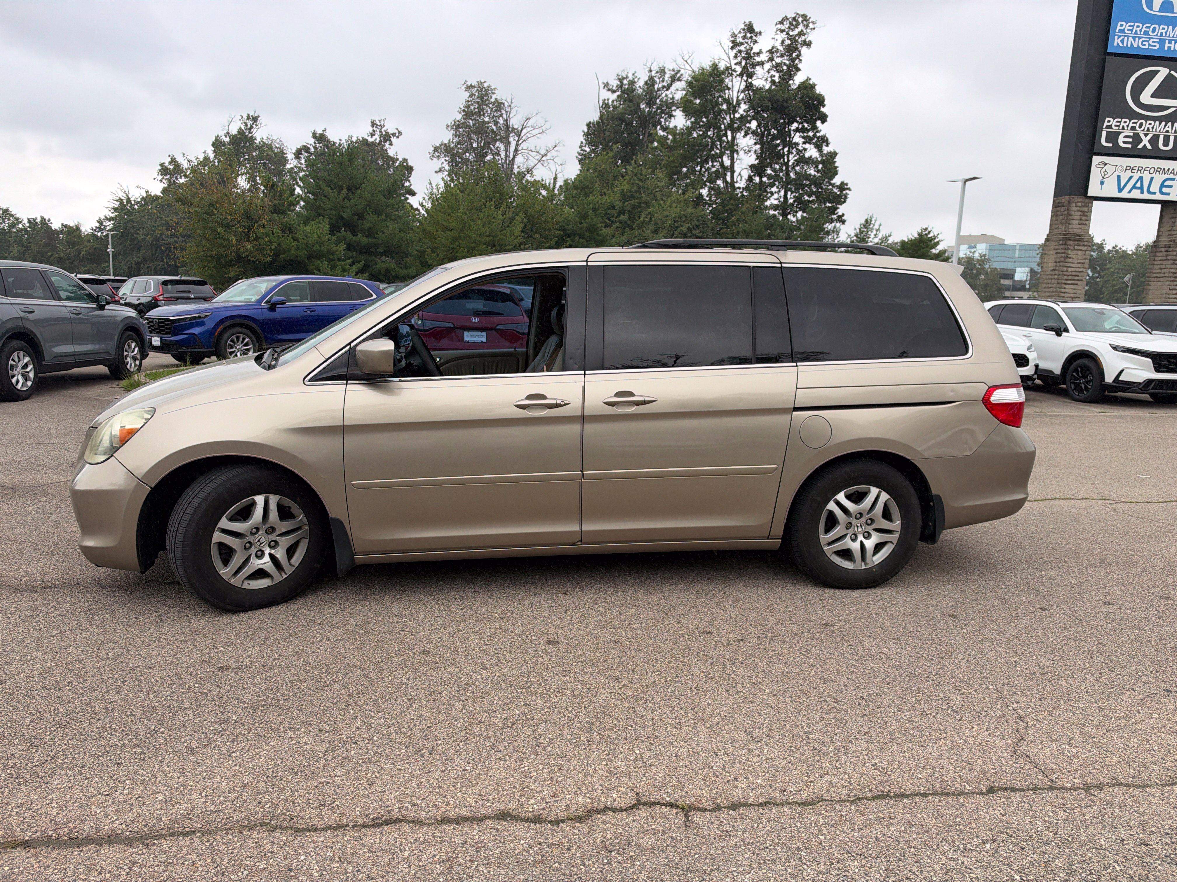 Used 2005 Honda Odyssey EX-L image 4