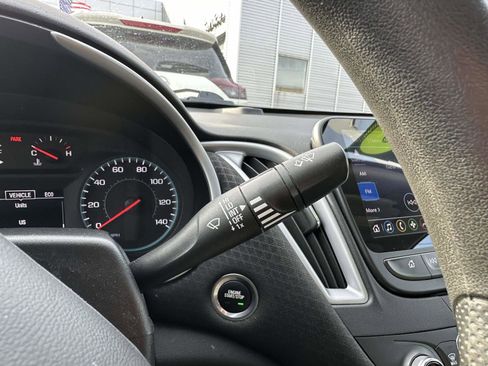 Used 2023 Chevrolet Malibu LT image 24