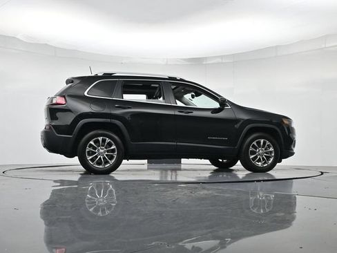 Used 2021 Jeep Cherokee Latitude Lux w/ Sun & Sound Group AWD/4WD image 34