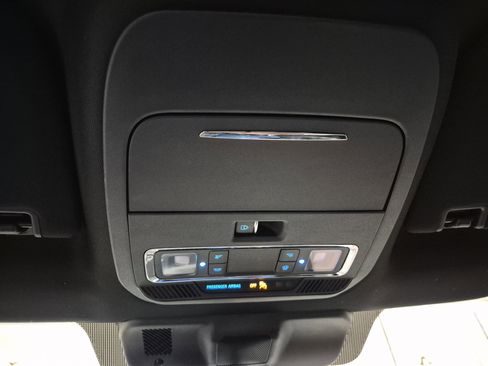 Used 2023 Ford F150 Lariat w/ Equipment Group 502A High AWD/4WD image 38