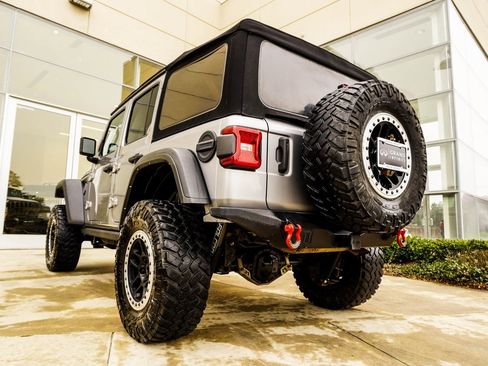 Used 2021 Jeep Wrangler Unlimited Rubicon image 10