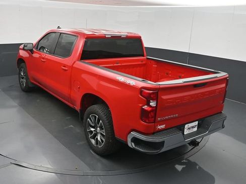 Used 2022 Chevrolet Silverado 1500 LT AWD/4WD image 38