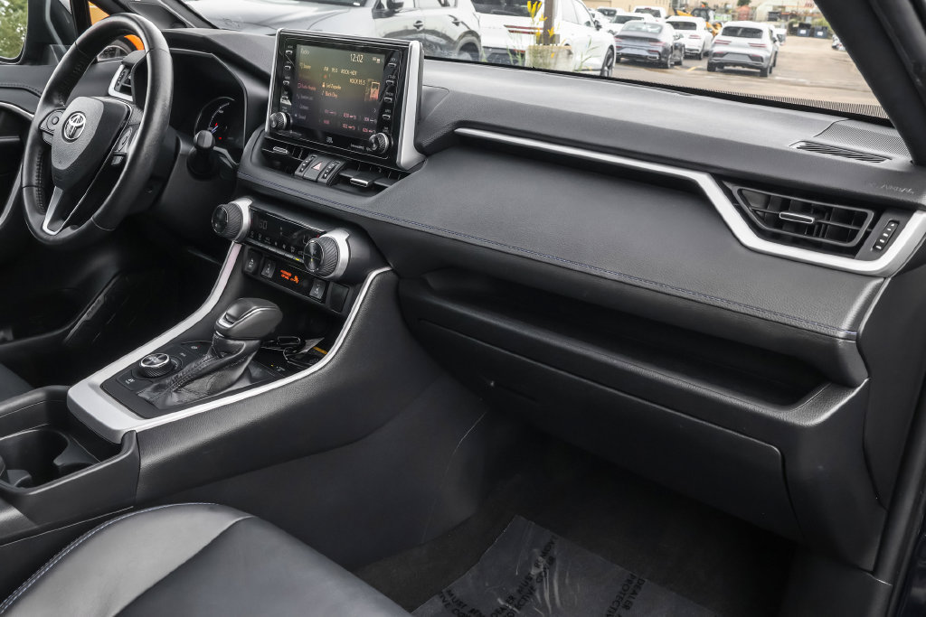 Used 2021 Toyota RAV4 XSE AWD/4WD image 38