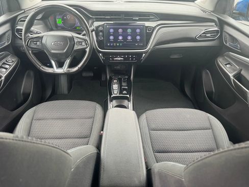 Used 2022 Chevrolet Bolt EUV LT w/ Comfort Package image 6