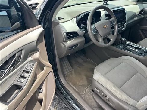 Certified 2020 Chevrolet Traverse LT FWD image 13