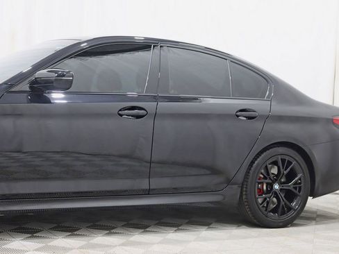 Used 2022 BMW 530i xDrive w/ Executive Package image 3