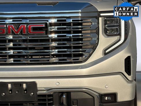 Used 2022 GMC Sierra 1500 Denali AWD/4WD image 11
