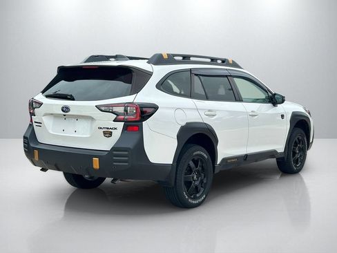 Used 2022 Subaru Outback Wilderness AWD/4WD image 5