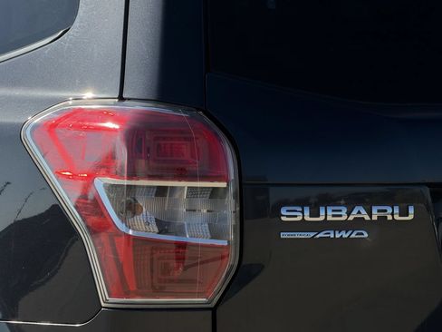 Used 2016 Subaru Forester 2.5i Premium w/ Popular Package #2 AWD/4WD image 10