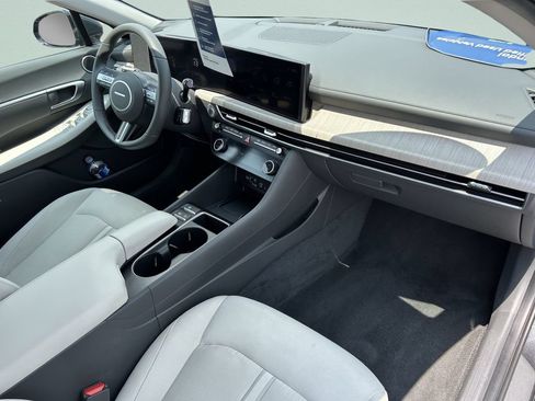 Used 2025 Hyundai Sonata SEL FWD image 16