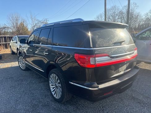 Used 2019 Lincoln Navigator Reserve image 5