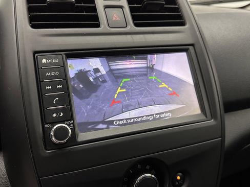 Used 2019 Nissan Versa S FWD image 16