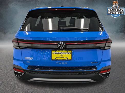 Used 2025 Volkswagen Taos SE w/ Panoramic Sunroof Package image 6