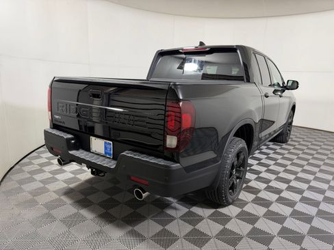 New 2026 Honda Ridgeline Black Edition image 7