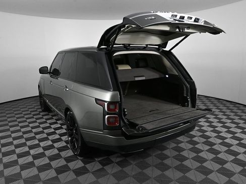Used 2020 Land Rover Range Rover HSE image 31