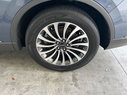 Used 2021 Lincoln Aviator Reserve w/ Equipment Group 201A RWD image 17