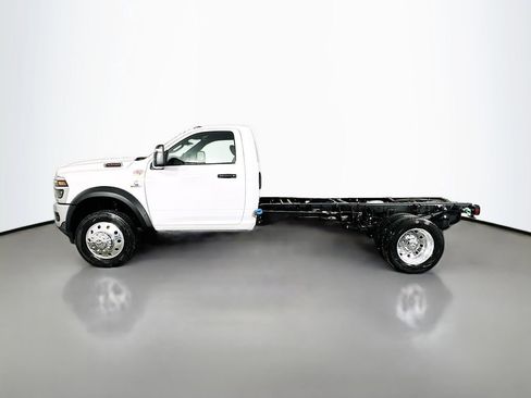 New 2026 RAM 5500 Tradesman w/ Chrome Appearance Group image 4