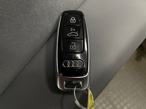 Used 2023 Audi SQ7 Prestige AWD/4WD image 34