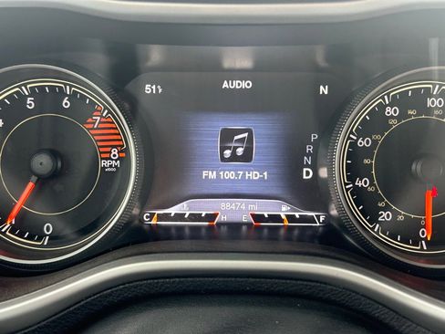 Used 2016 Jeep Cherokee Trailhawk w/ Comfort/Convenience Group image 17