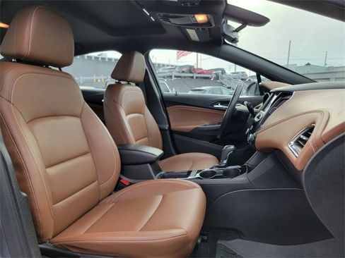 Used 2019 Chevrolet Cruze Diesel w/ Sun And Sound Package image 24