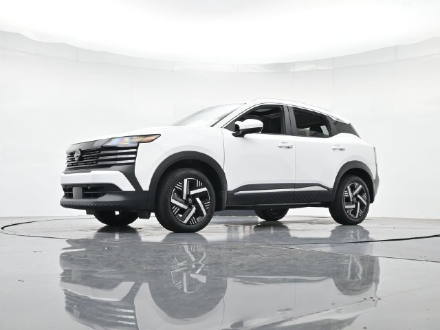 Used 2025 Nissan Kicks SV w/ SV Premium Package FWD image 37