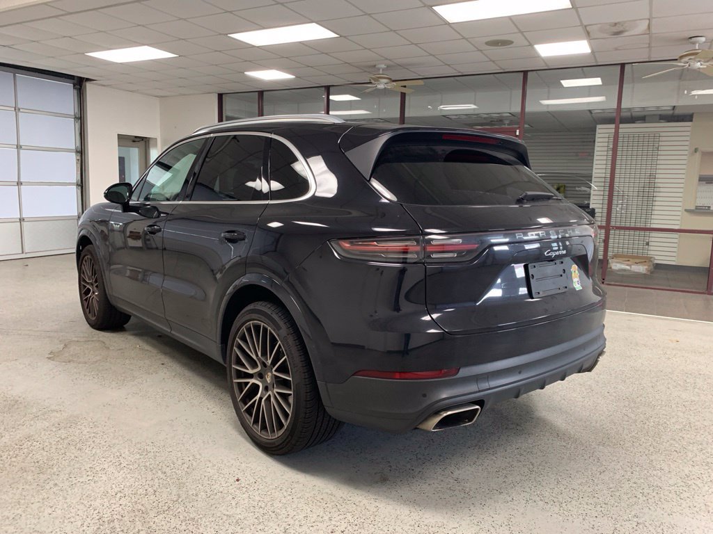 Used 2020 Porsche Cayenne AWD/4WD image 3